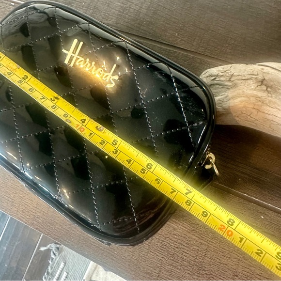 Harrods Black Quilted Makeup Bag New Without Tags - Picture 4 of 6